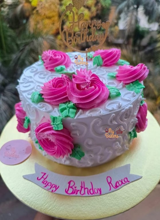 Creamy Design Birthday Cake