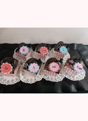 Cup Cakes (Pack Of 7 Cup Cakes)