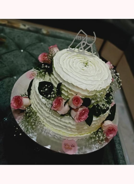Exclusive 2 Tier Wedding Cake
