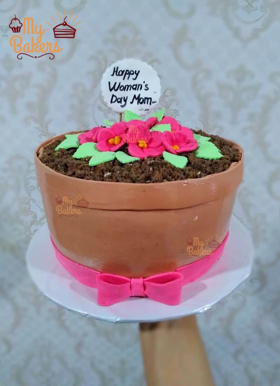 Gardening Lover Womens Day Cake