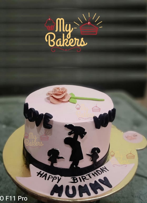Mother and Children Bond Fondant Cake