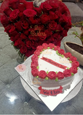 Exclusive Red Heart Flower Cake