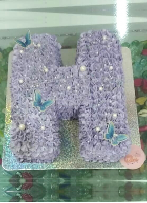 H Shape Alphabet Cake