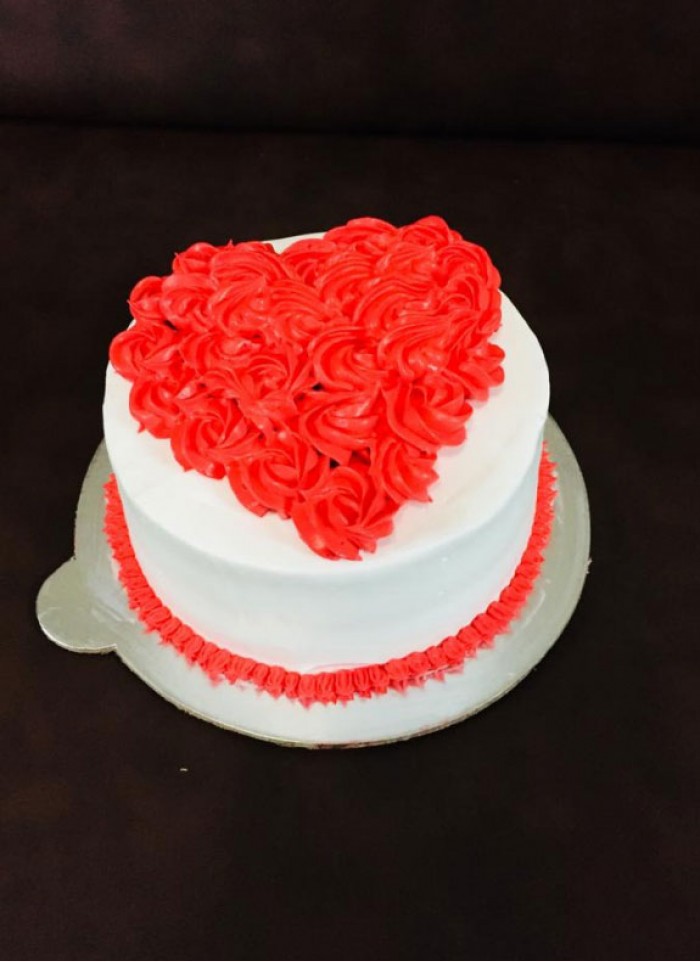 Cake with Flower Heart 